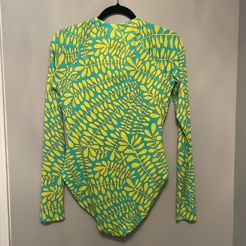 NWT TRINA TURK LONG SLEEVE SWIM SUIT SIZE L - Picture 3 of 7